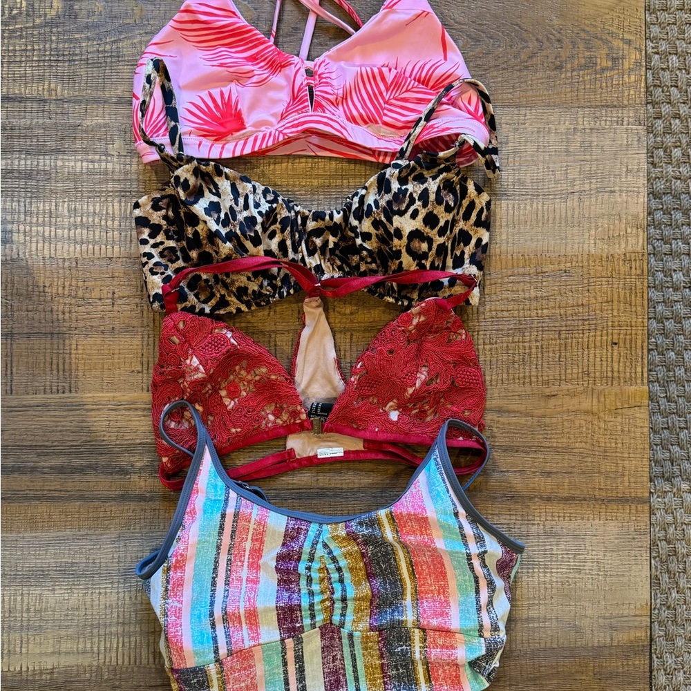 Bundle Forever 21 Red Lace Bikini Top Set